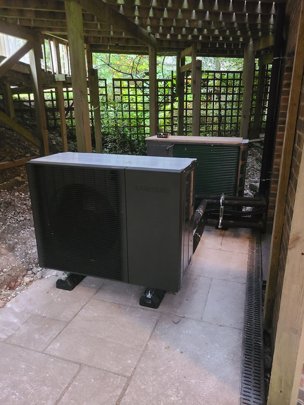 Samsung R290 heat pumps in cascade installed by BBI Heating in Winchester