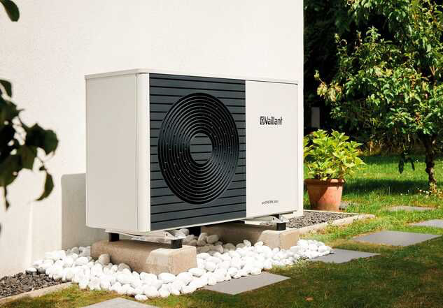 Vaillant aroTHERM air source heat pump installed at a Hampshire home by BBI Heating