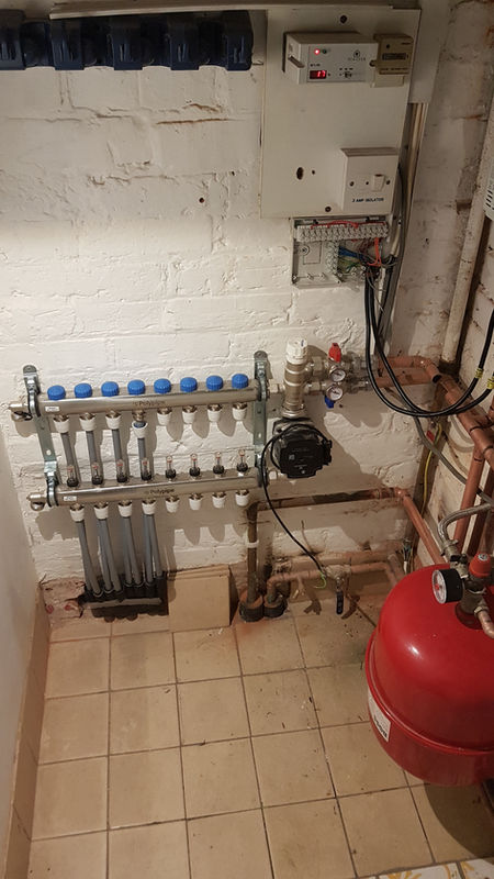 Underfloor heating manifold